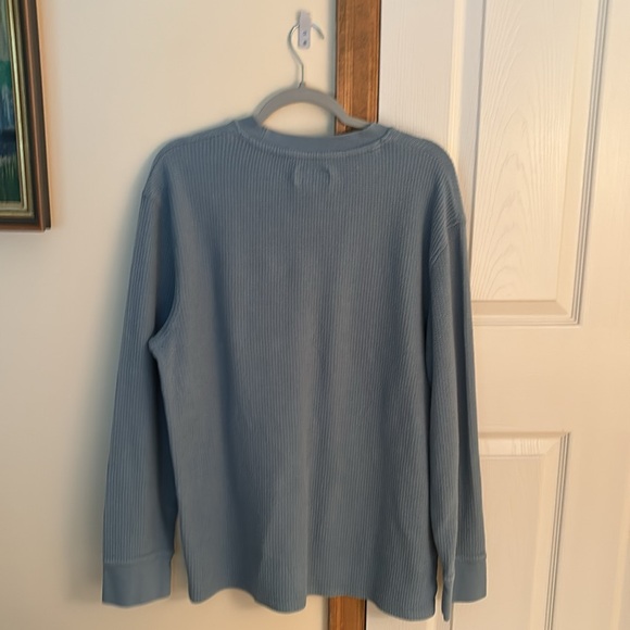 GoodFellow CrewNeck - Picture 2 of 2